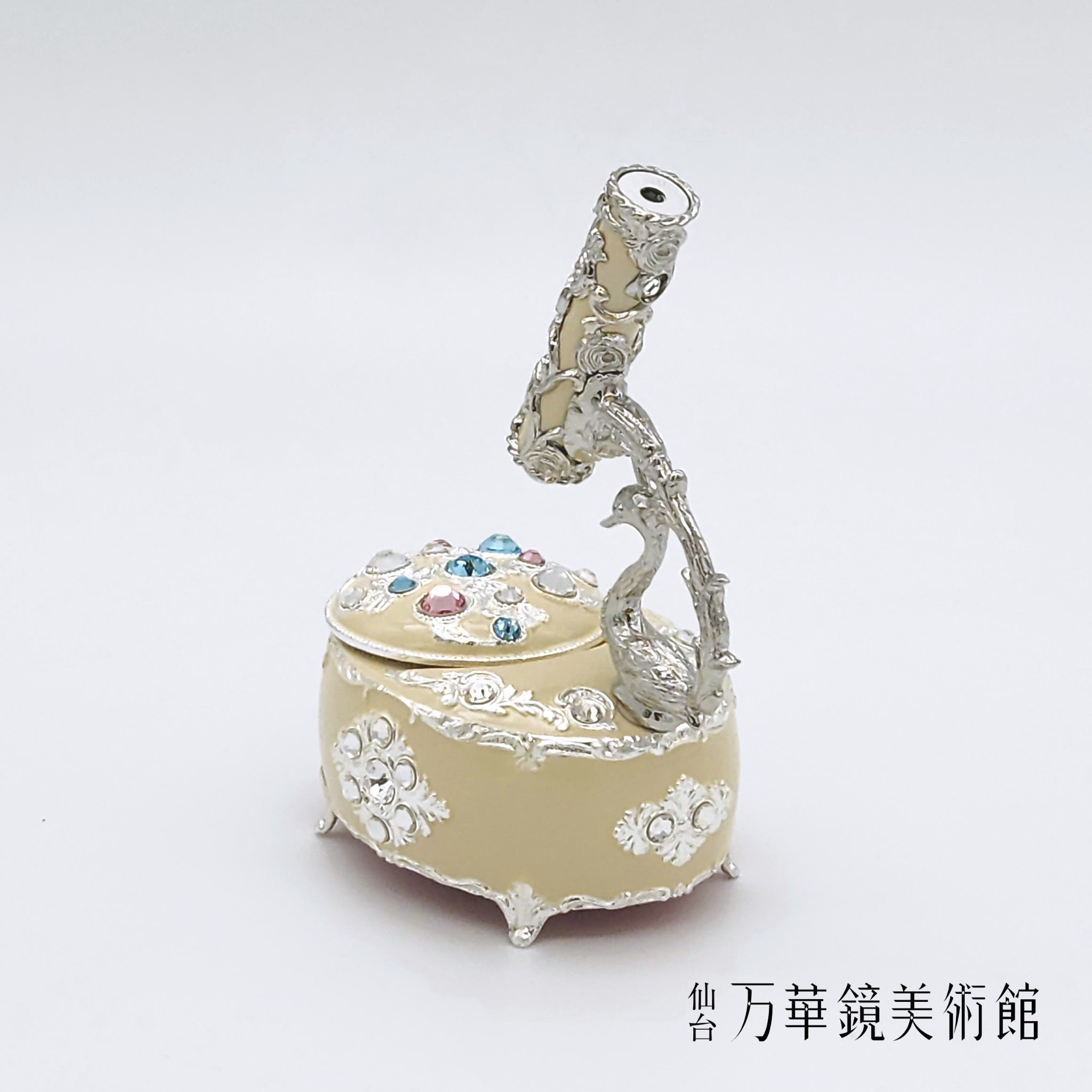 彫金ミニスワン　クリスタル　ホワイト